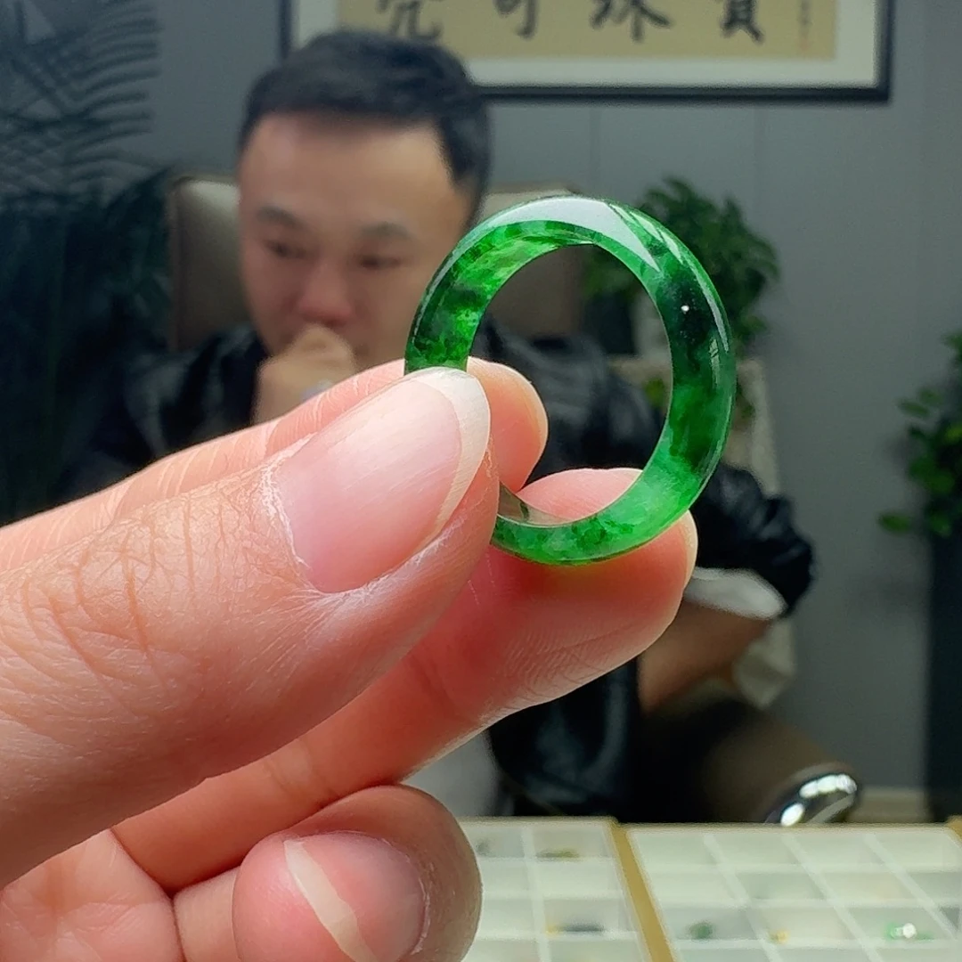 翡翠未镶嵌戒指天然