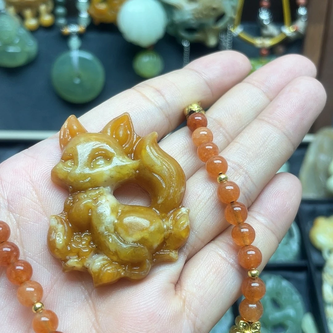 蛇纹石玉未镶嵌颈饰