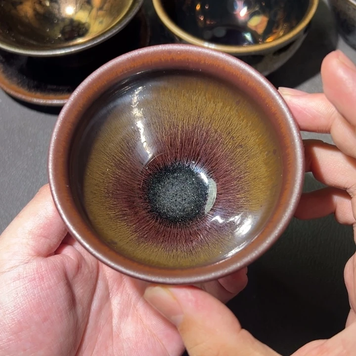 茶盏我们也在这里吃早餐