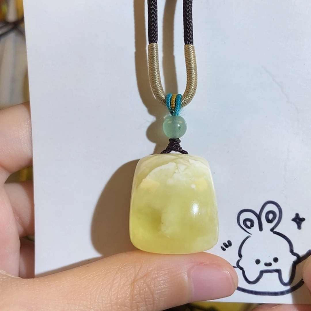 定制琥珀未镶嵌琥珀的