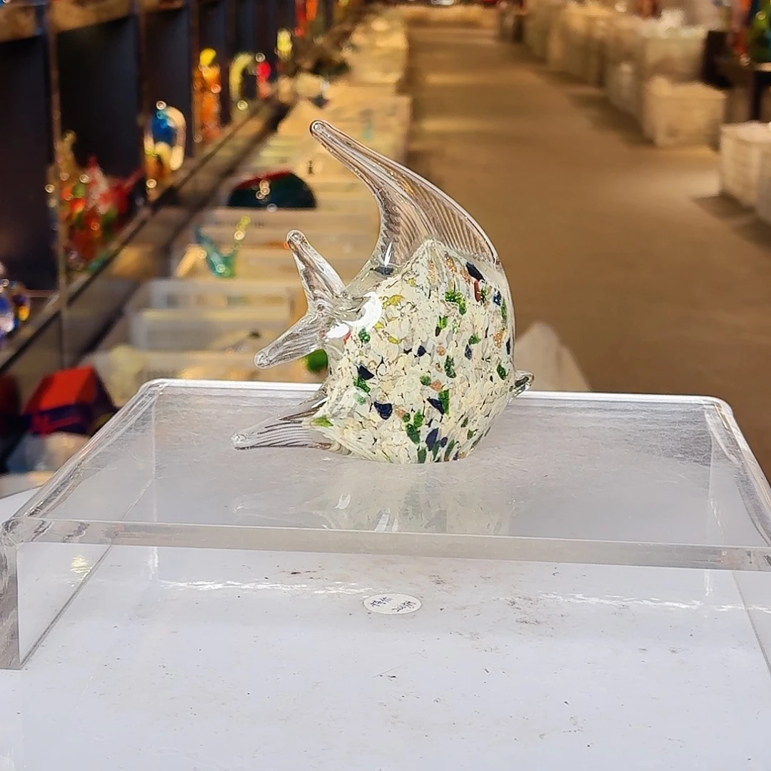 手工艺品琉璃琉璃花的颜色是什么