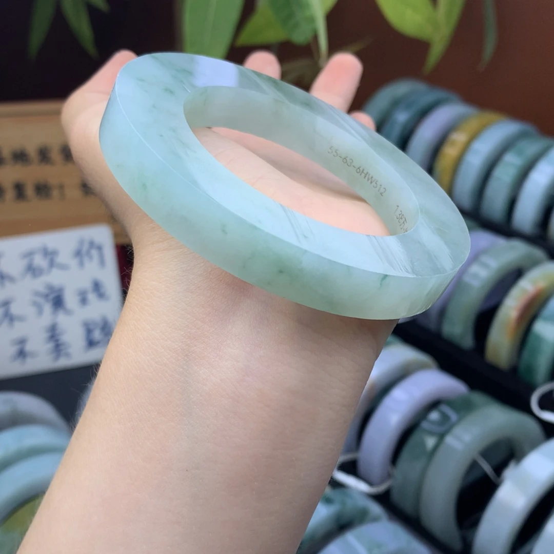 定制翡翠手镯未镶嵌定制不退不换