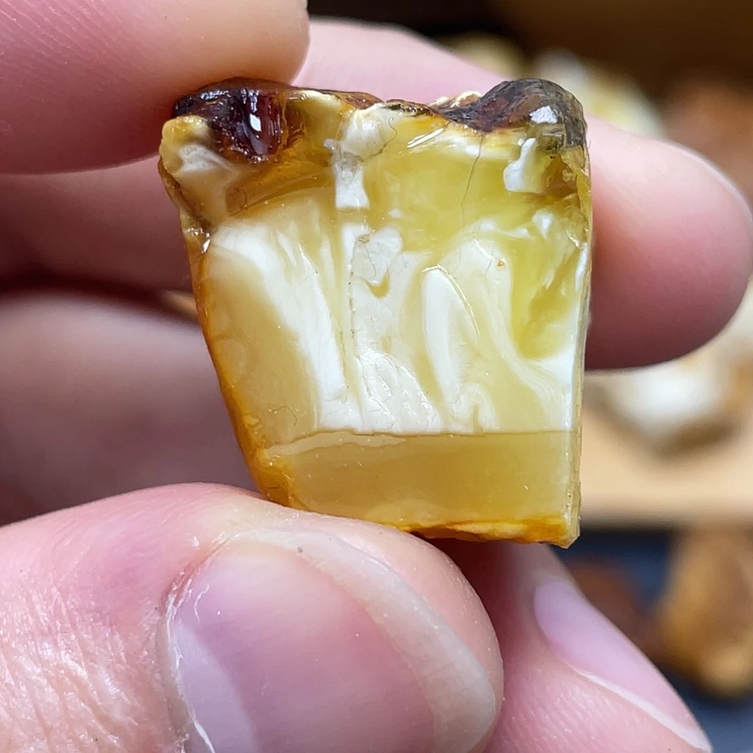 未镶嵌定制琥珀定制