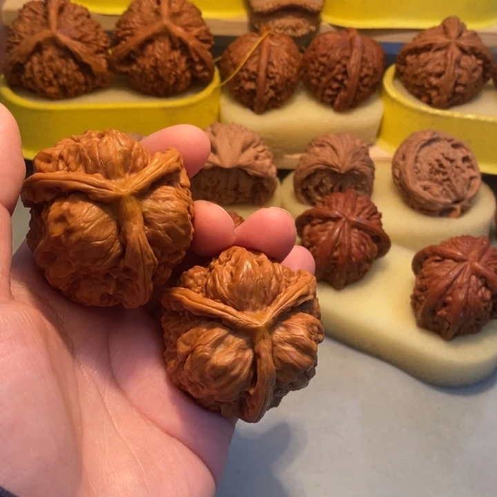 天***空文玩核桃吊坠njjnnnn