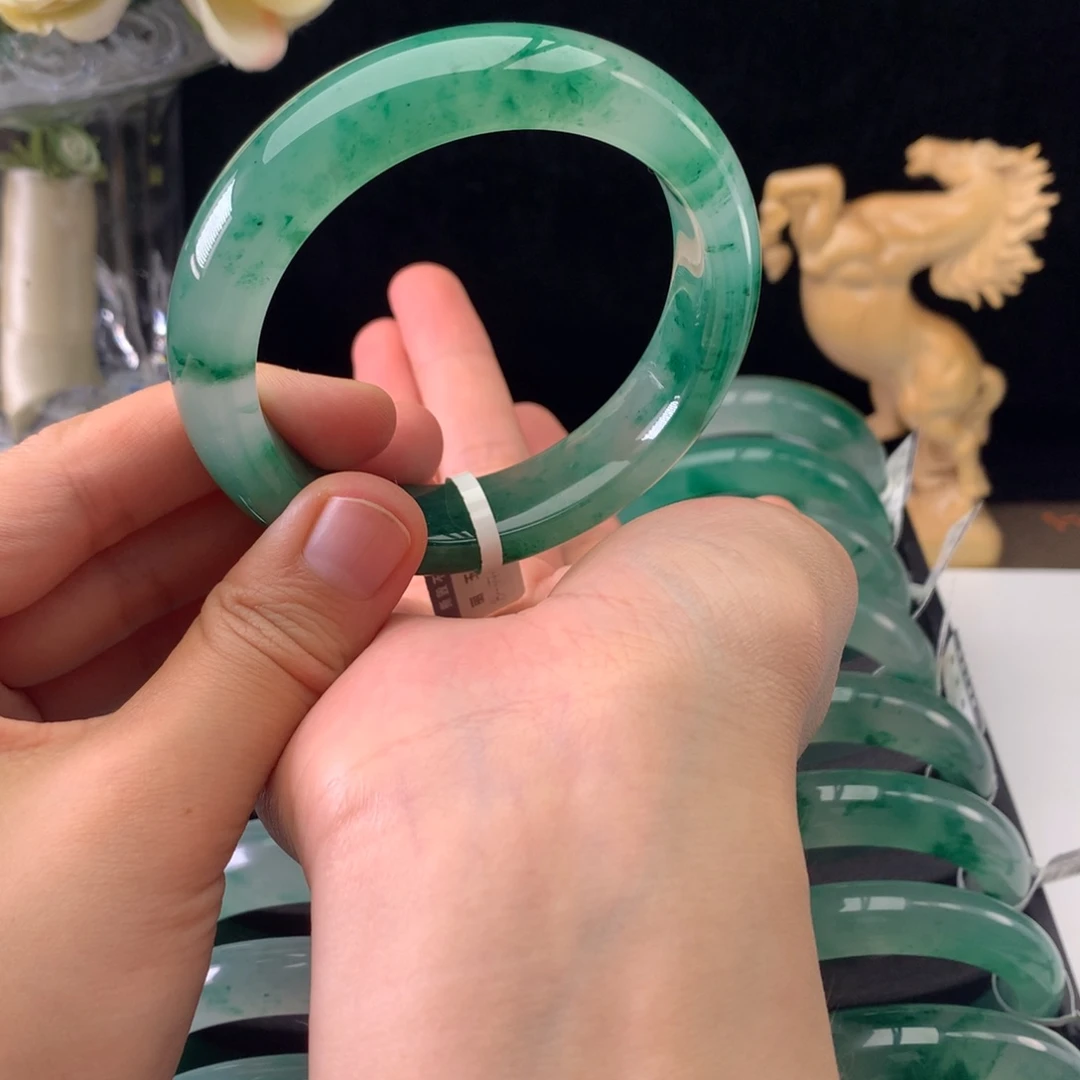 石英质玉（非洲翠）合金手镯030号 圈口58