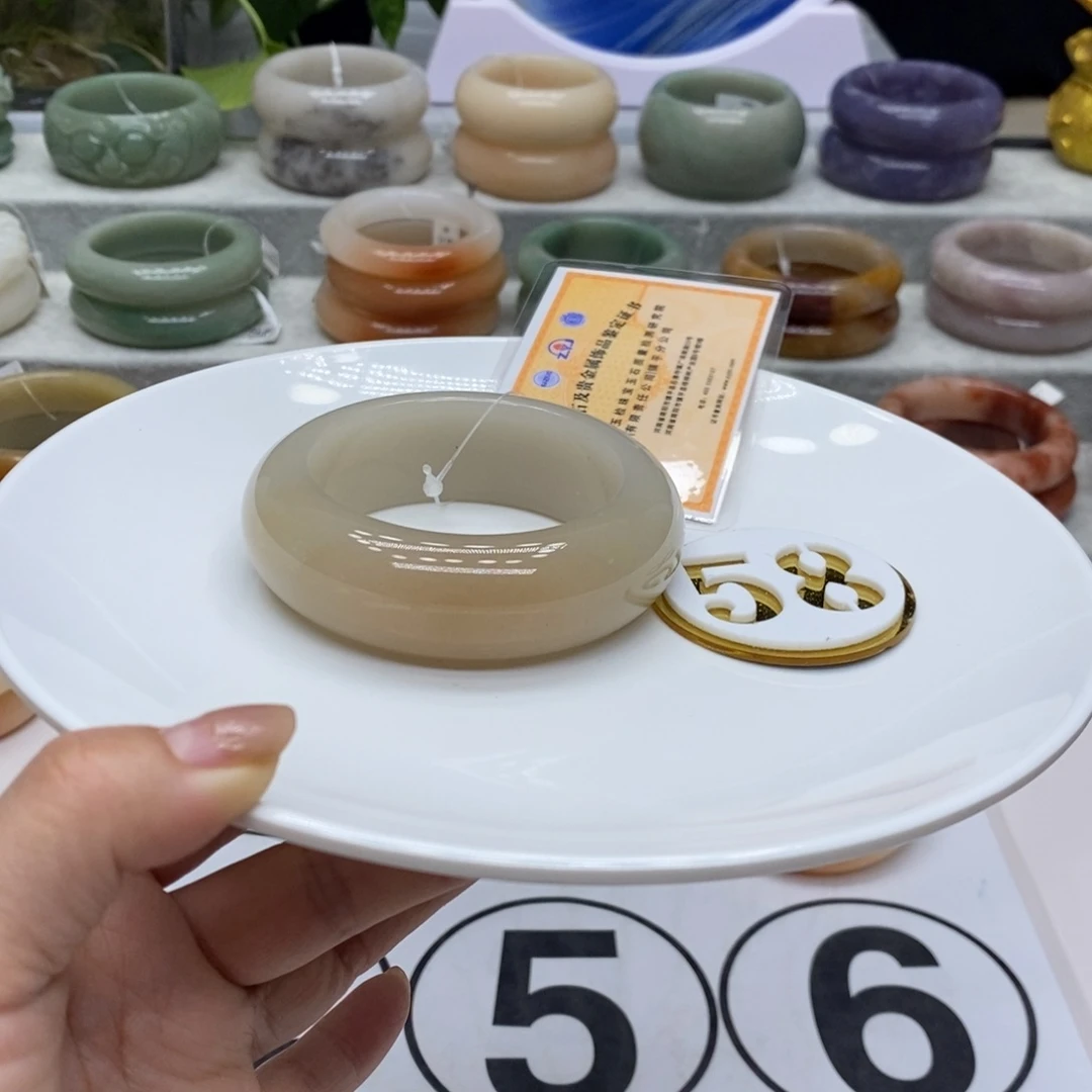 石英质玉未镶嵌手镯