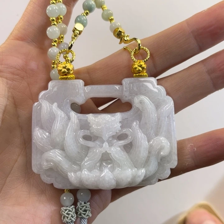 翡翠吊坠(赠链)未镶嵌代编织