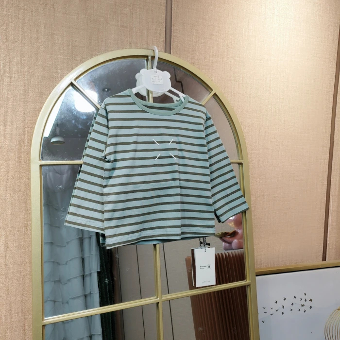 AD289   宝宝绿色条纹长袖T恤