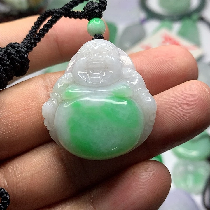 翡翠未镶嵌吊坠(赠链)