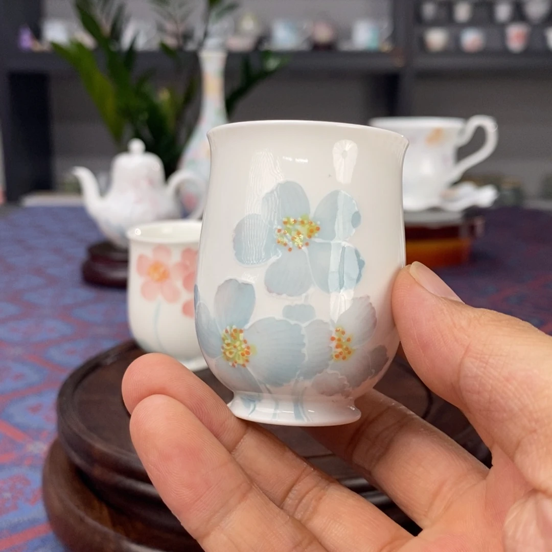 绿绒蒿釉下品茗杯
