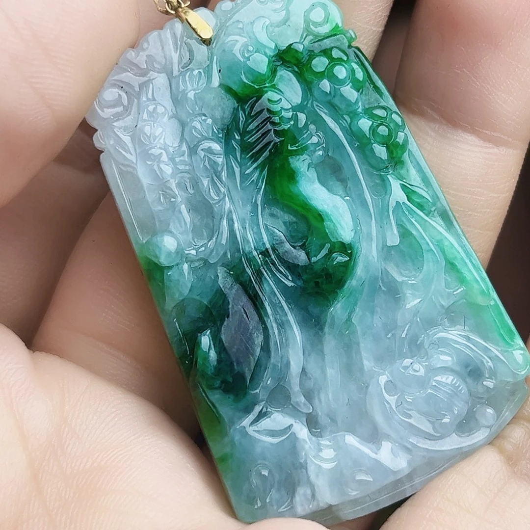 翡翠18K金镶嵌颈饰多样性