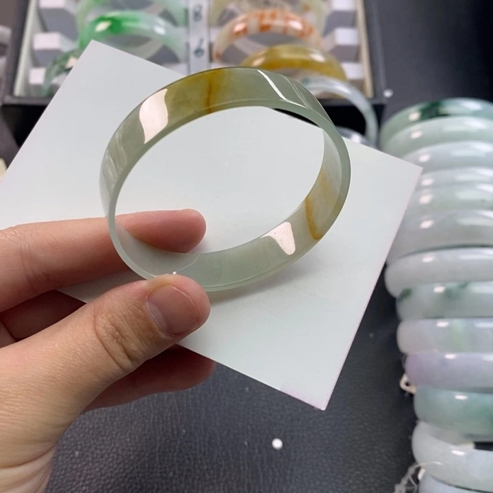 未镶嵌手镯翡翠公主