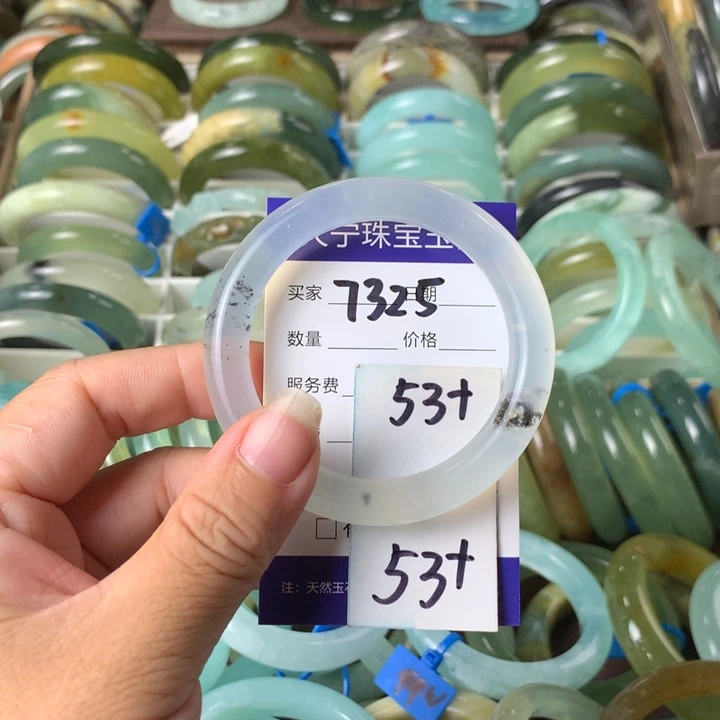 未镶嵌蛇纹石玉手镯7325