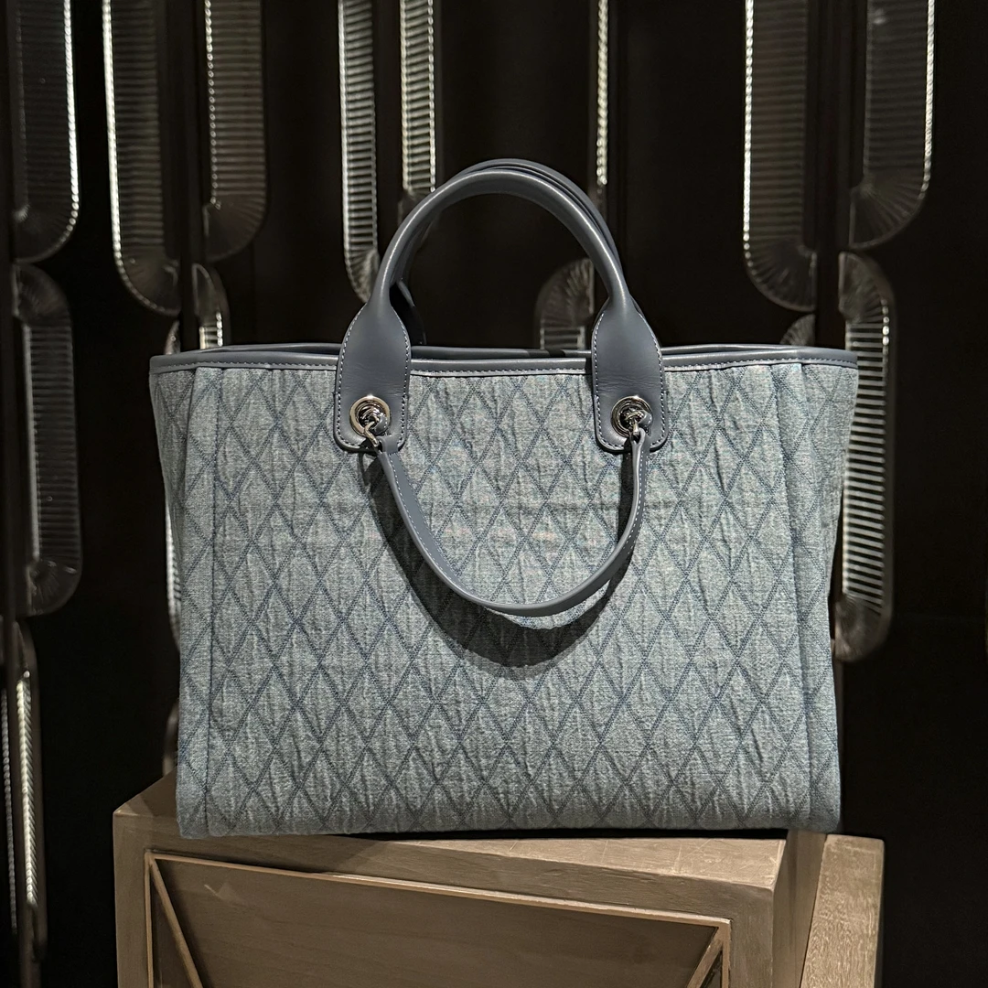 王嬛嬛MsLime25年春款100%进口棉灰色手提包 HD2A1301