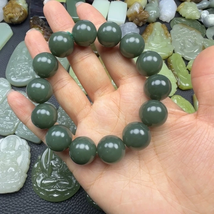 和田玉未镶嵌颈饰卡16