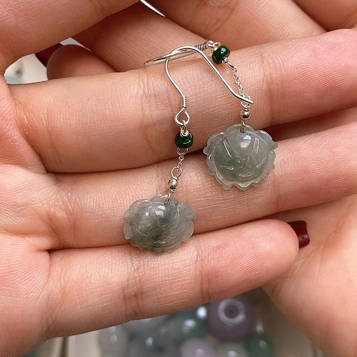丢***丢翡翠银S925镶嵌耳饰