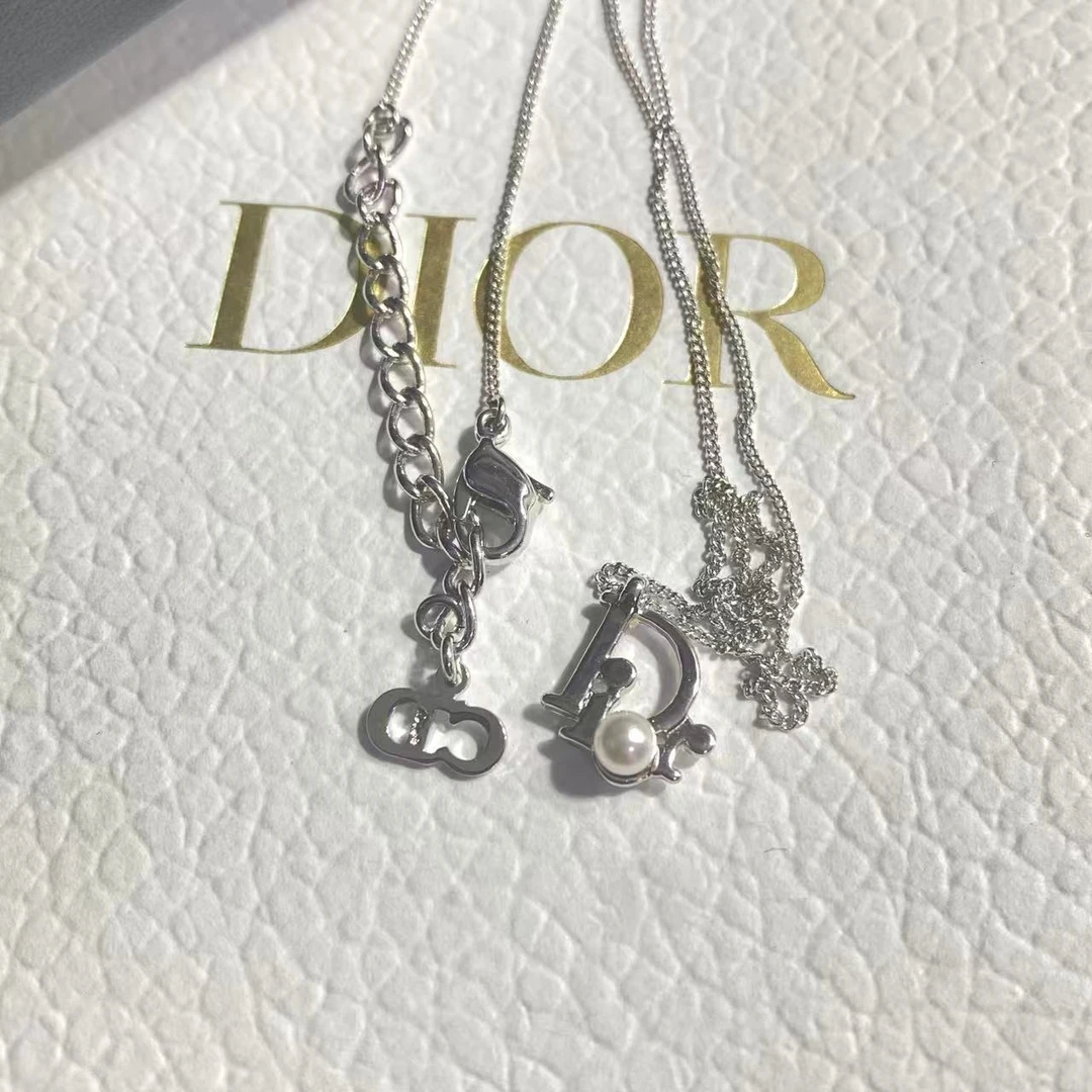 95新 DIOR/迪奥  银色字母项链 1431 9449