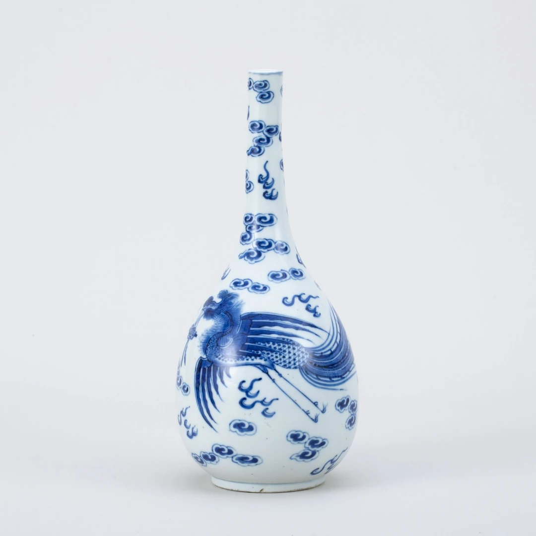 【拍卖】29、青花云凤纹长颈胆式瓶