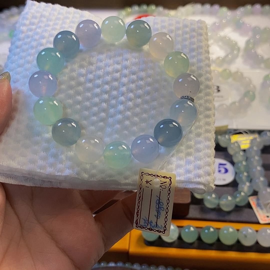 定制翡翠未镶嵌翡翠.