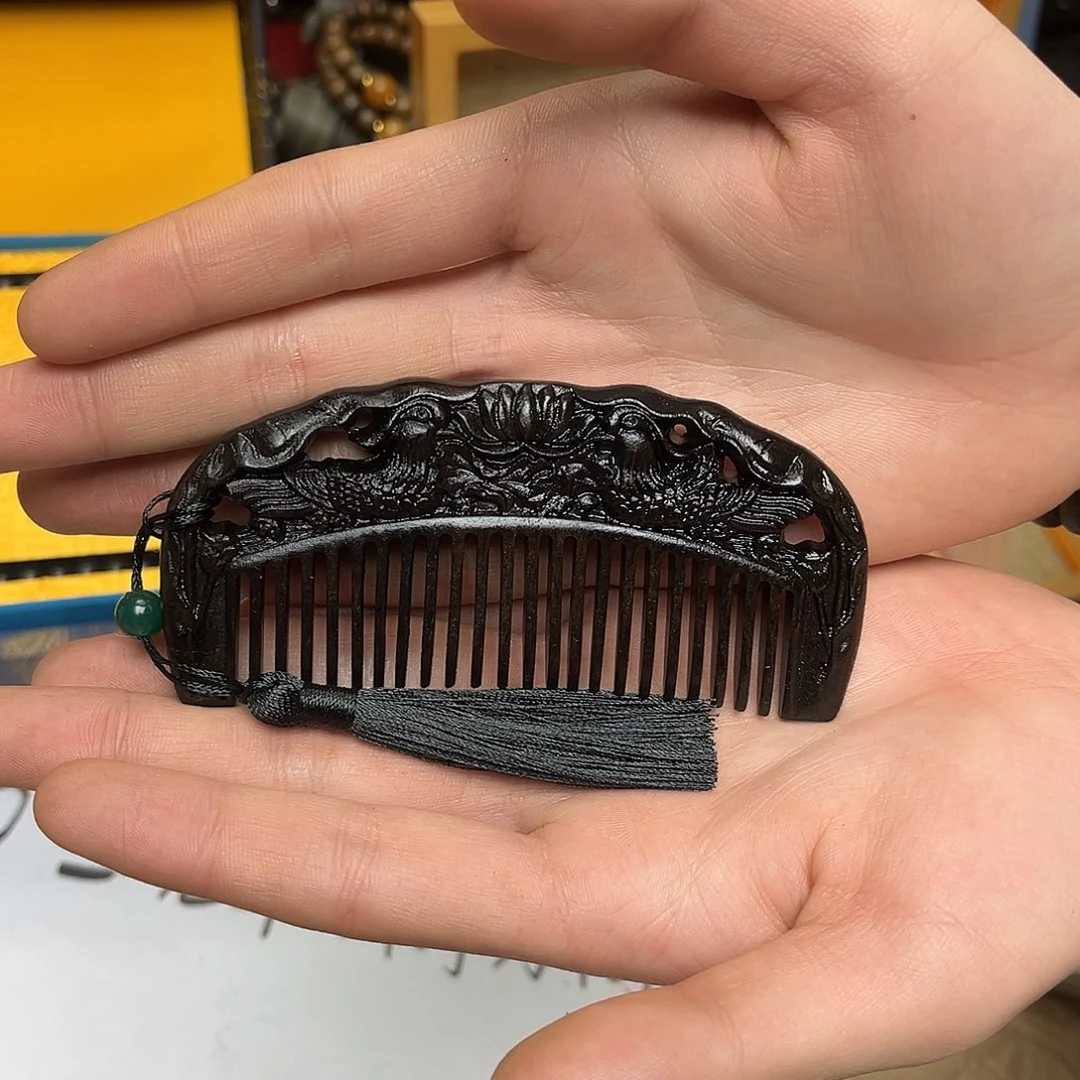 大叶紫檀（黑酸枝木类）