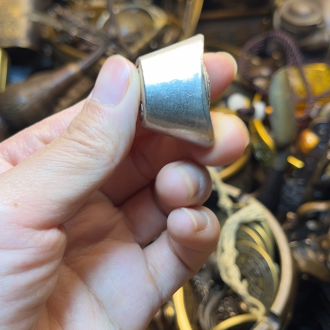 精美铜器工艺品等