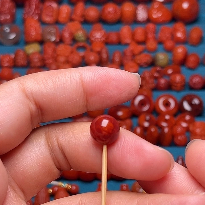 未镶嵌配饰南红玛瑙牛血火焰纹圆珠10.3mm