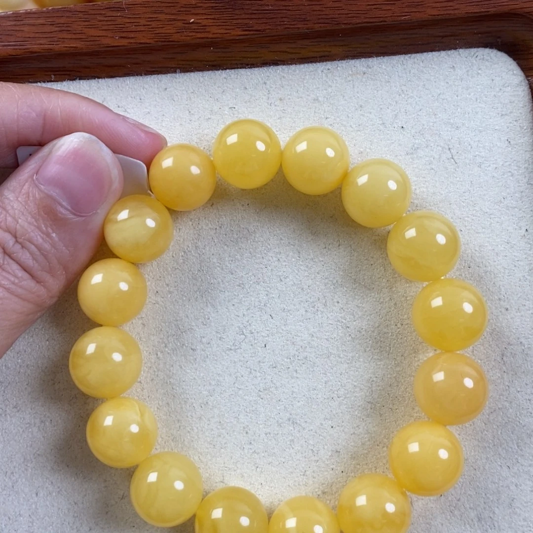 上***丷未镶嵌蜜蜡珠宝奇石