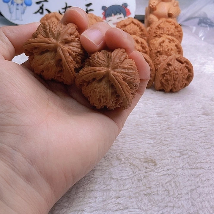 文玩核桃把件为***下三棱