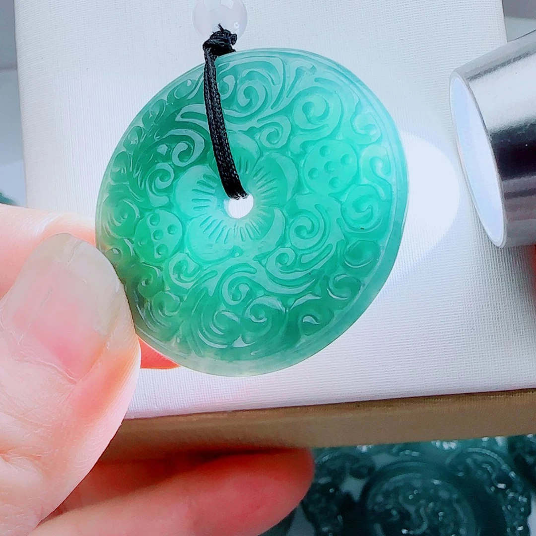 翡翠未镶嵌颈饰2346890