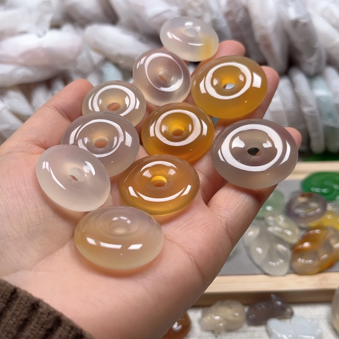 玛瑙/玉髓手镯未镶嵌半**光1