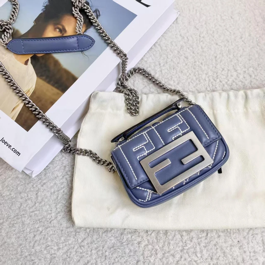 99新 FENDI/芬迪 蓝色外缝法棍包/95792348/12期免息/代卖服务