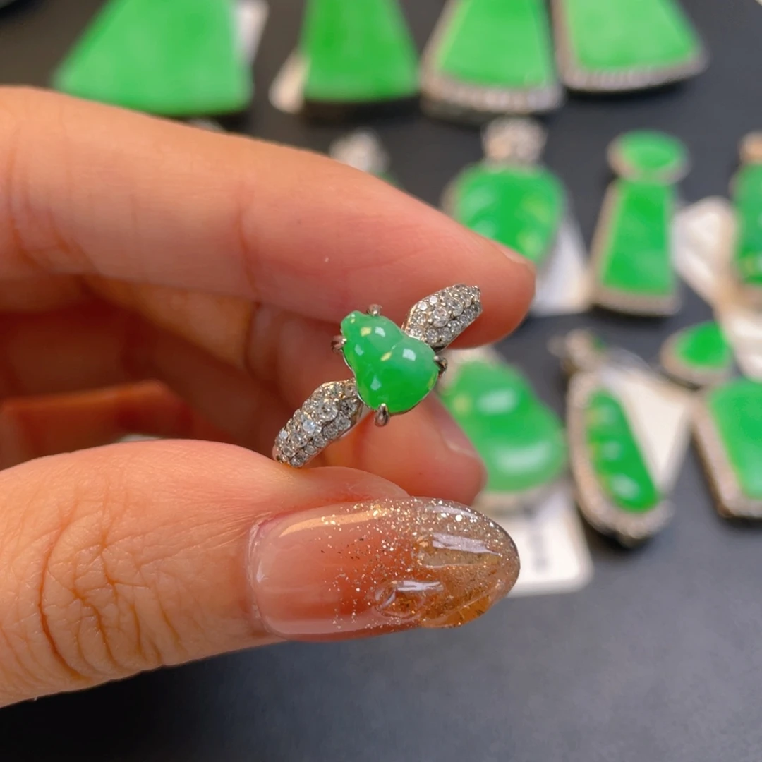 ~***r翡翠银S925镶嵌颈饰