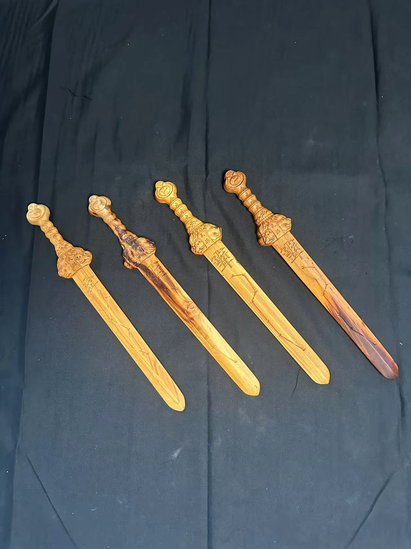 纯天然雷击桃木天师剑手工一体雕刻摆件辟邪宝剑