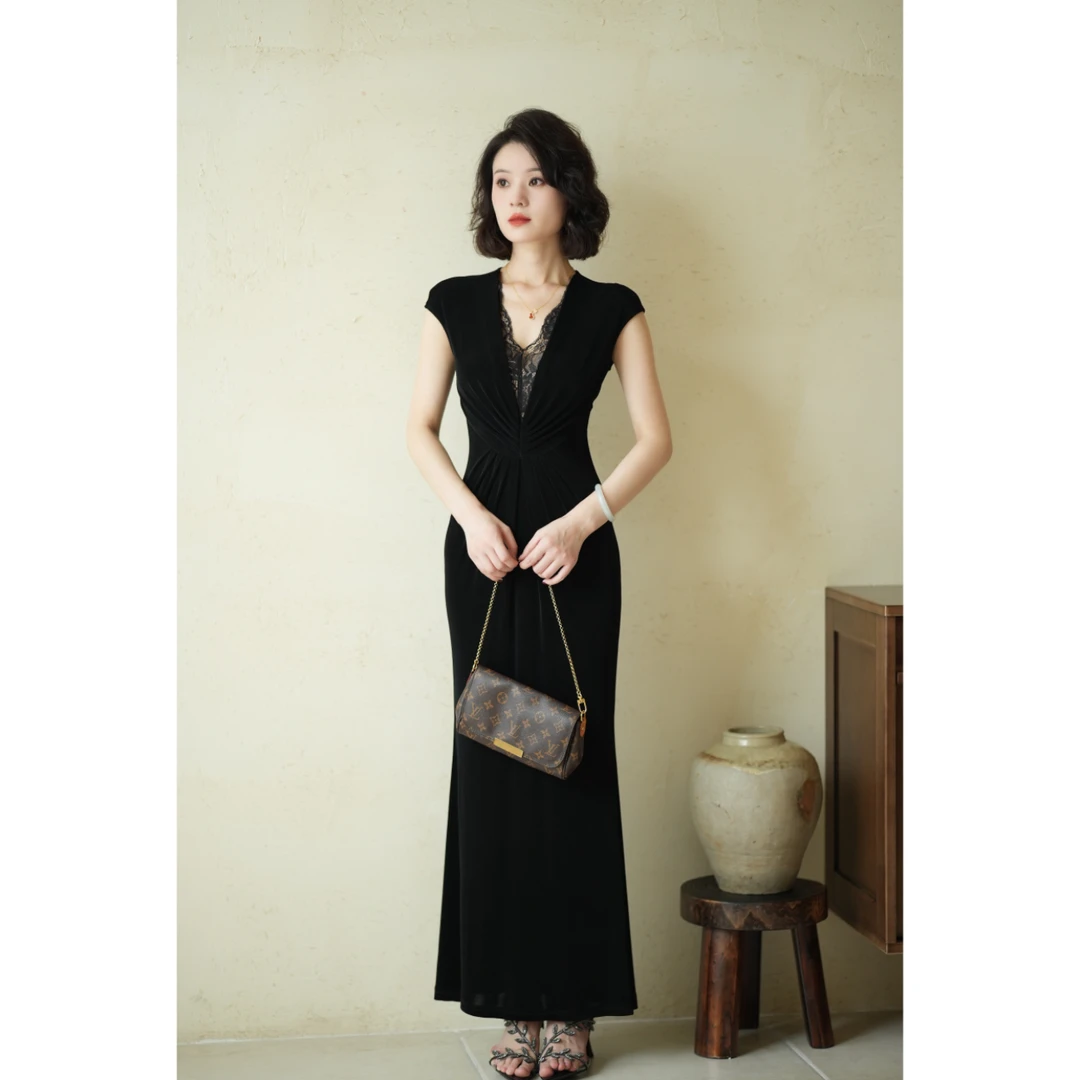 彩彩家【柏林日记】夏季修身优雅气质鱼尾摆新款原创设计连衣裙