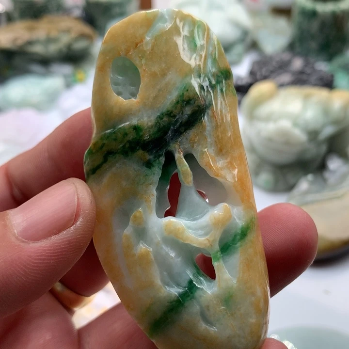 翡翠未镶嵌颈饰保真天然a货翡翠