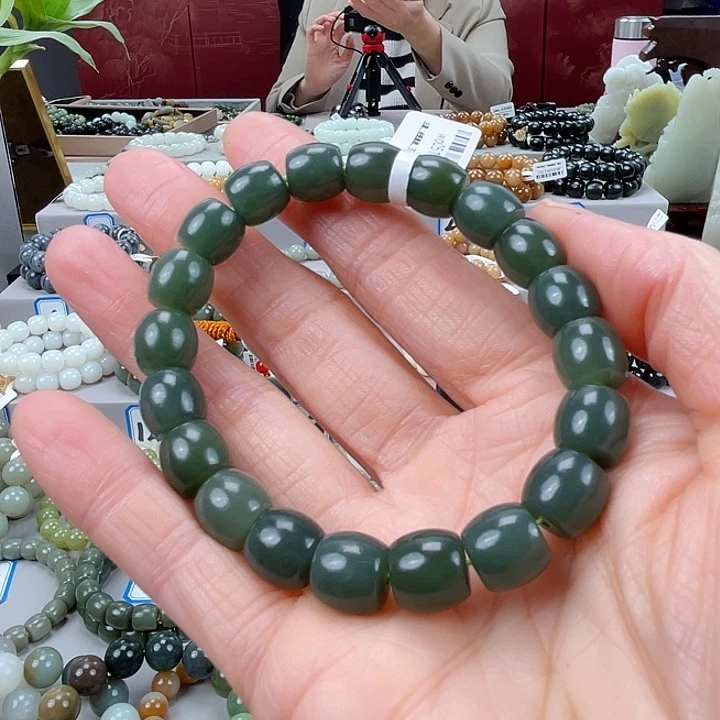 和田玉未镶嵌手串