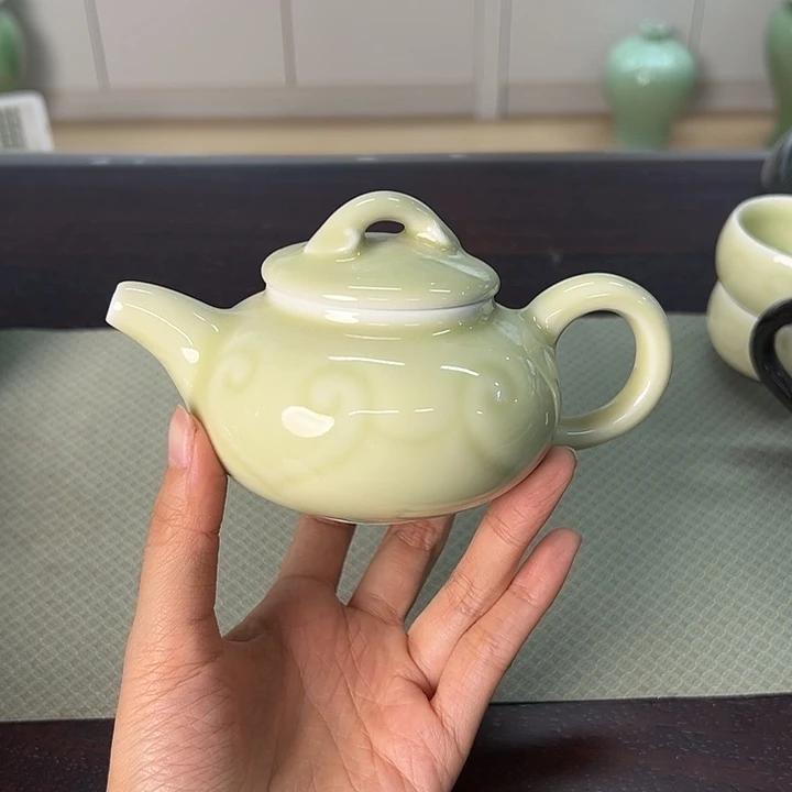 龙泉云间青瓷小米茶器