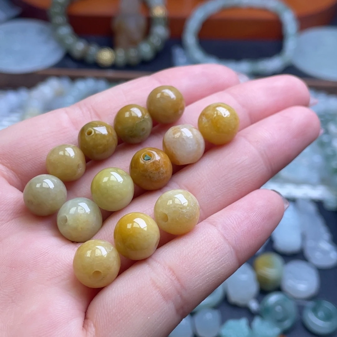 颈饰未镶嵌翡翠翡翠有瑕疵