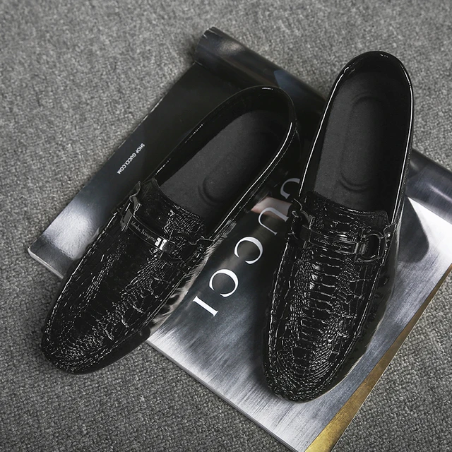 2025年春夏新款韩版男休闲鳄鱼纹亮皮懒人鞋套脚皮鞋潮男士豆豆鞋
