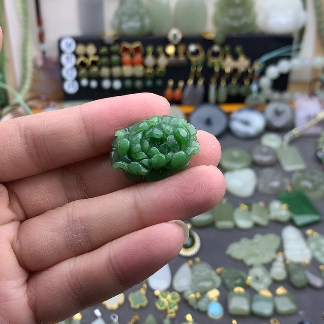 和田玉未镶嵌吊坠(不含链)