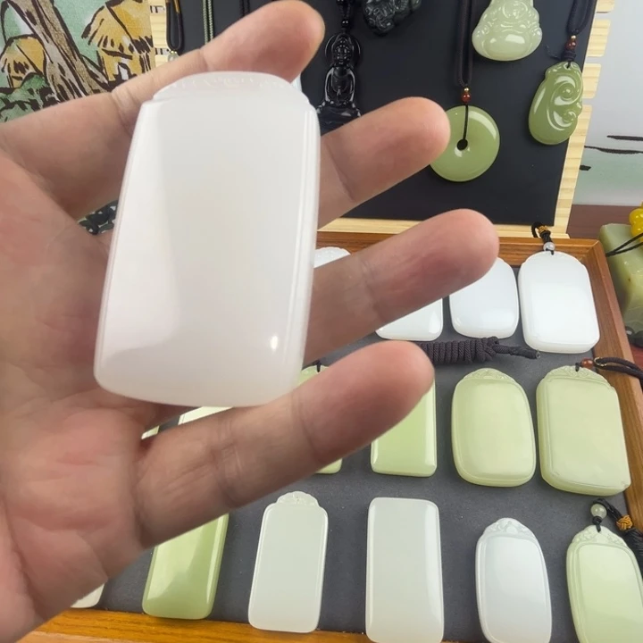 ***玉平安无事牌47白祥云