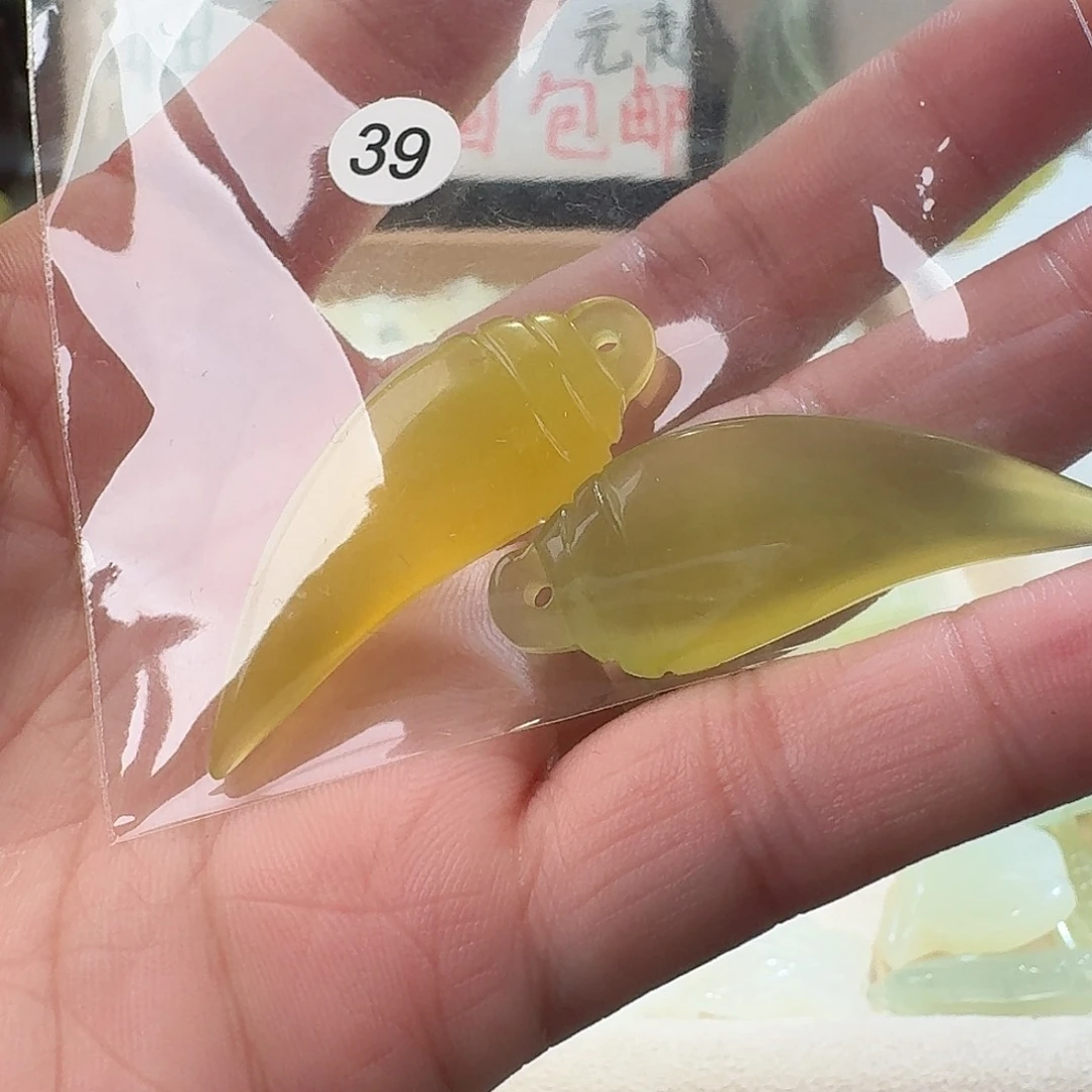 蛇纹石玉颈饰合金不退不换