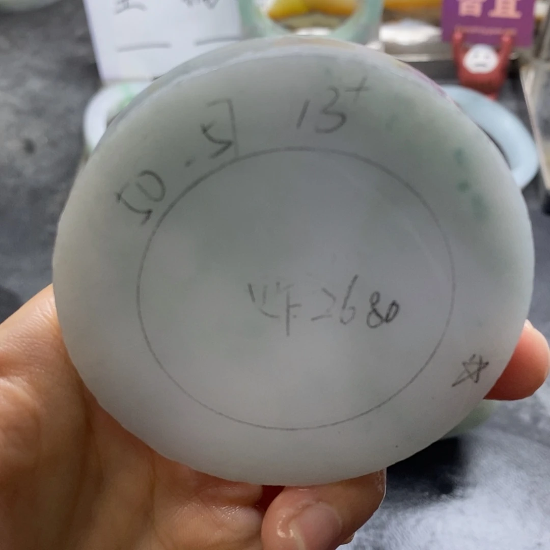 定制翡翠未镶嵌翡翠手镯