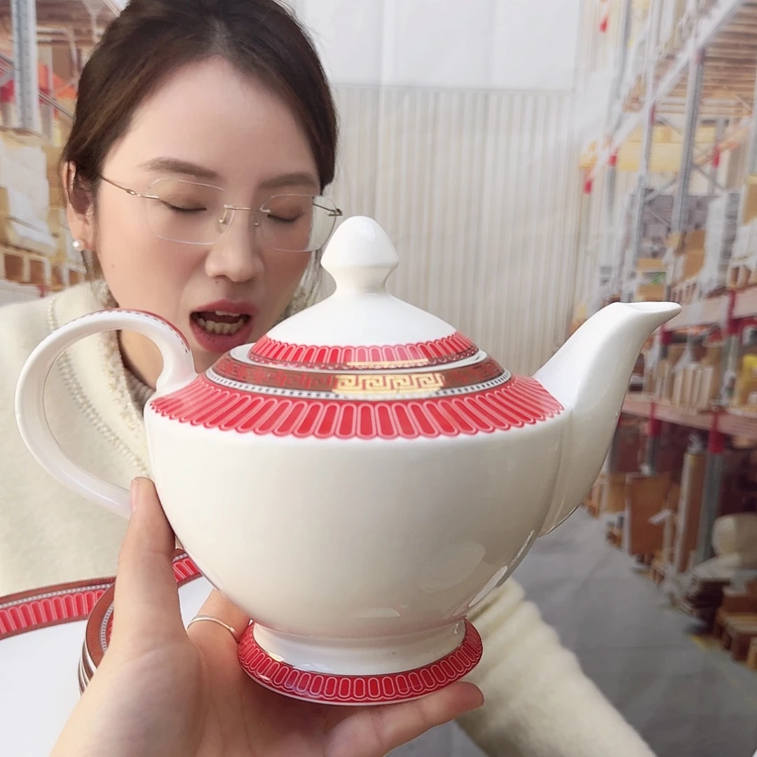 骨瓷茶壶一个瑕疵品不忒不还