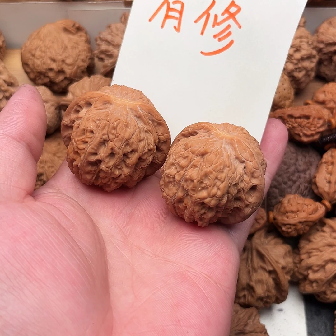 姚***师文玩核桃吊坠麒麟