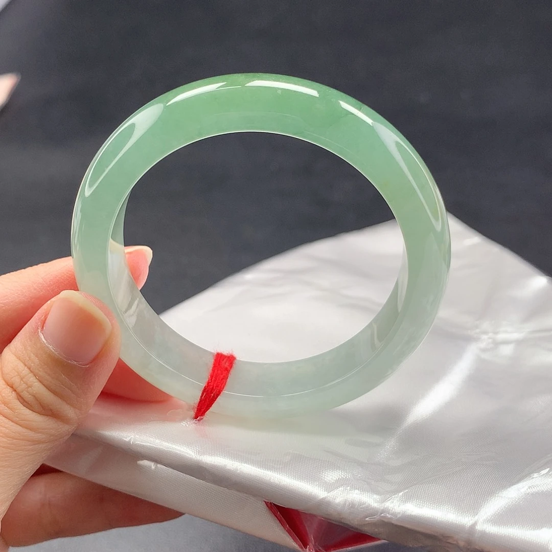 未镶嵌手镯翡翠（41号）