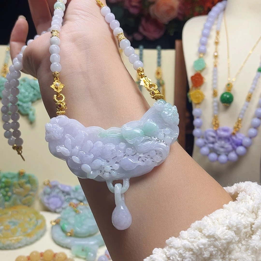 翡翠颈饰未镶嵌紫