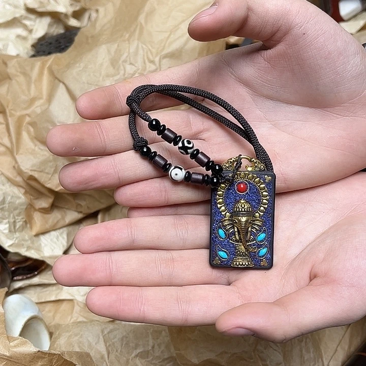 大叶紫檀（黑酸枝木类）