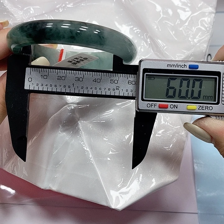 翡翠手镯未镶嵌259