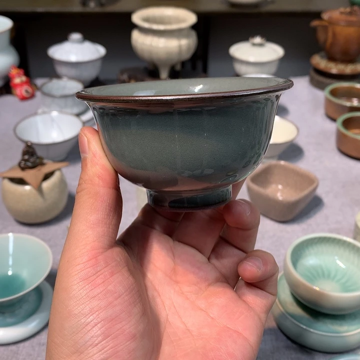 龙泉青瓷手工压手杯